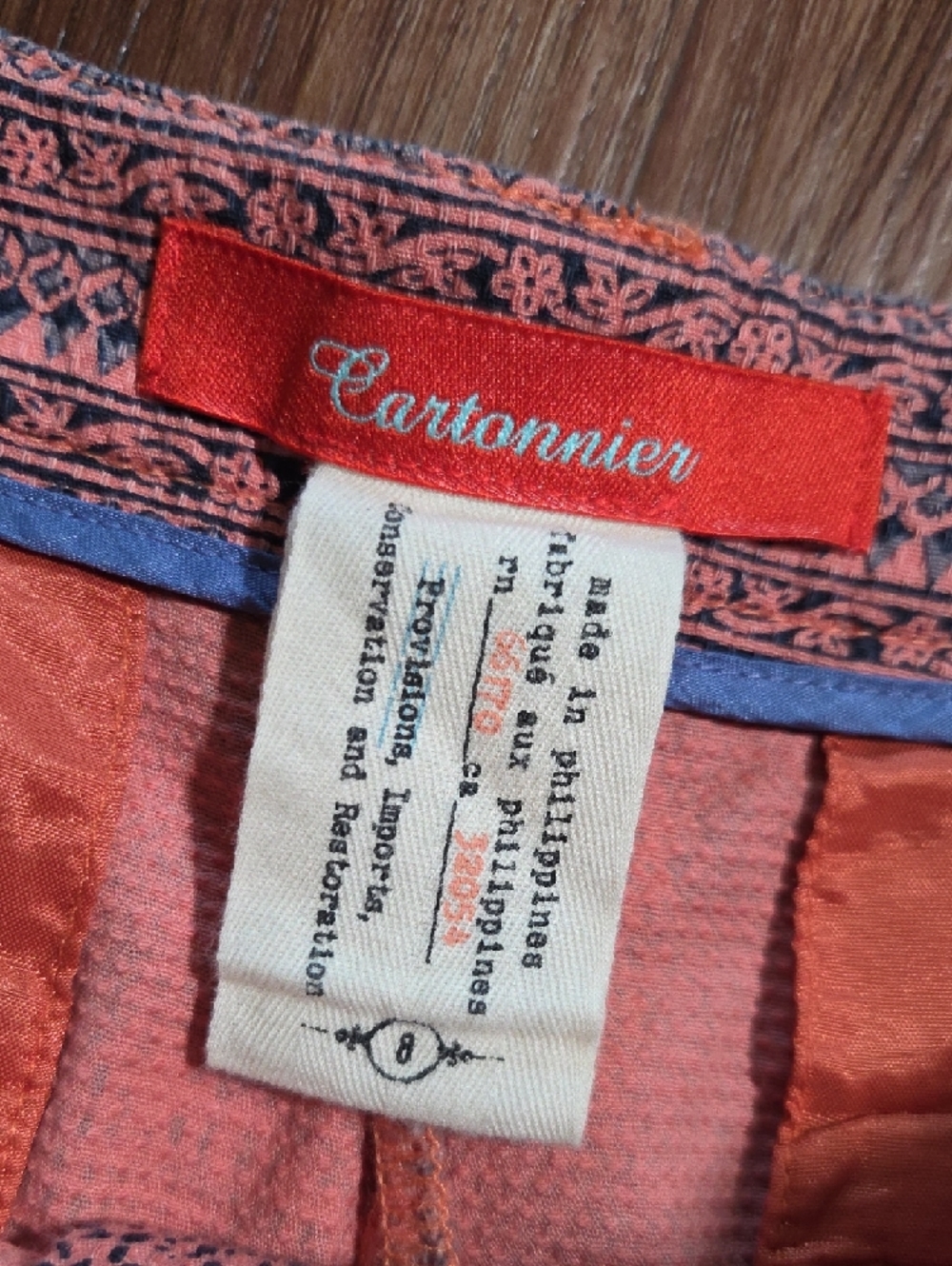 Cartonnier Coral Patterned Jean Shorts with Side Snap Details - Picture 2 of 7